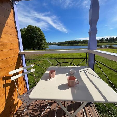 Les Logements Insolites De La Base Nautique Verneuil  Exterior foto